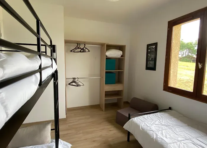 Maison En Campagne Avec Vue Sur Les Pyrénées *